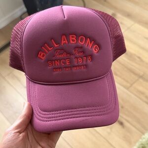 Billabong trucker hat women’s